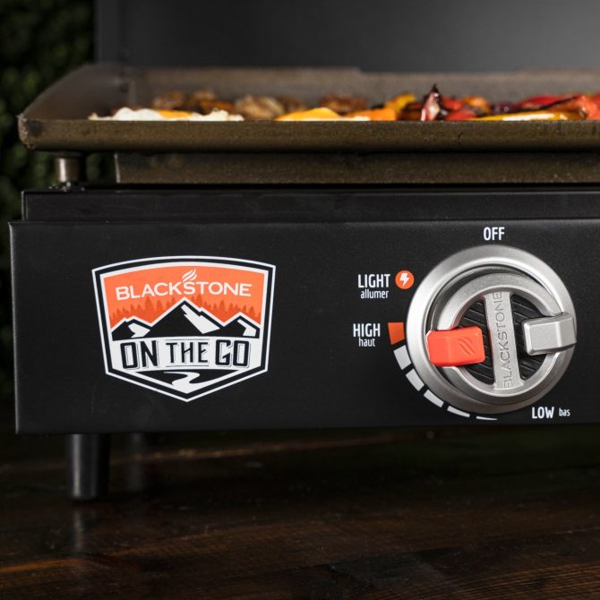 On The Go 17in Tabletop Griddle