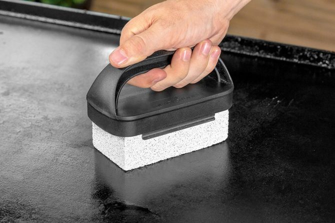 BLACKSTONE GRIDDLE REFURB KIT WITH PLASTIC HANDLE