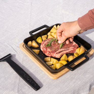 Cast Iron Dish w/ Removable Handle and Wood Trivet